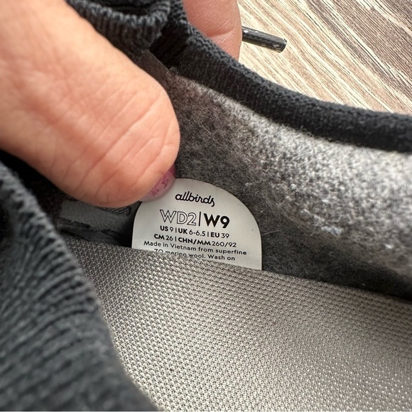 Allbirds Women's Wool Dasher Fluffs sneakers, athletic, athleisure, gym friendly - Picture 7 of 12